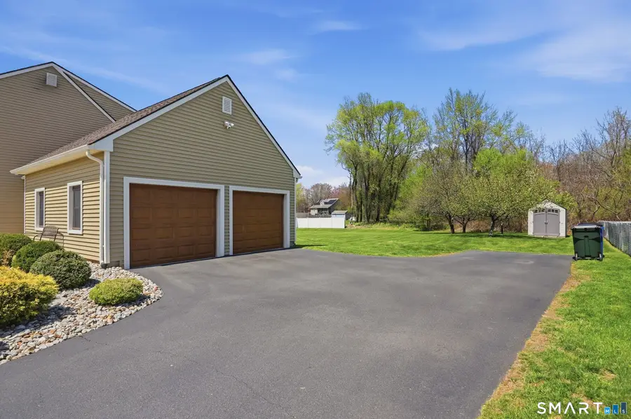 17 Melody Lane, East Hartford, CT 06118 - #3