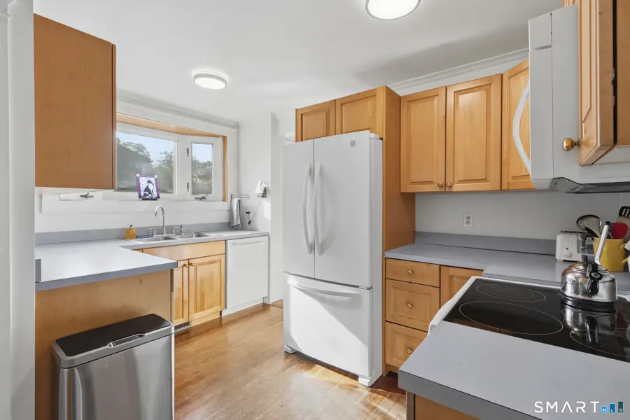 21 Acushnet Street, Naugatuck, CT 06770 - #2