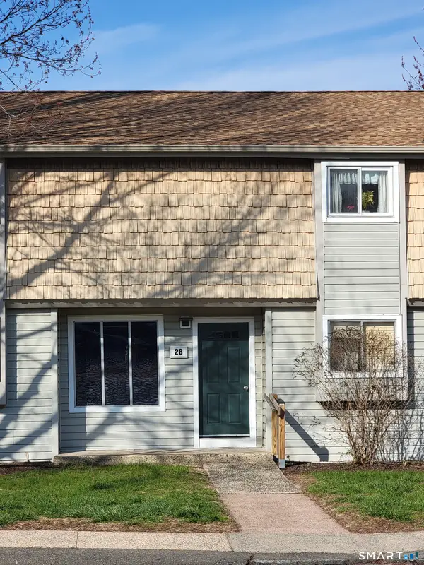 28 Carillon Drive #B, Rocky Hill, CT 06067
