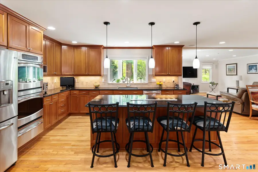 27 Nob Hill Lane, Stamford, CT 06903 - #3