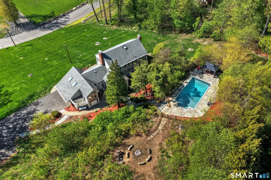 16 Wolf Tree Drive, Woodbridge, CT 06525 - #3