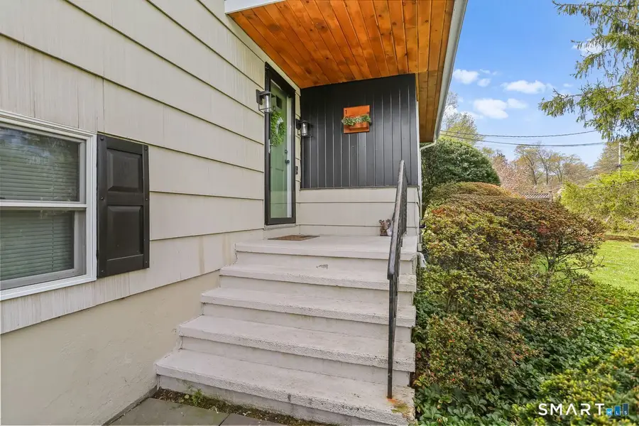 19 Ravenwood Road, Norwalk, CT 06850 - #3