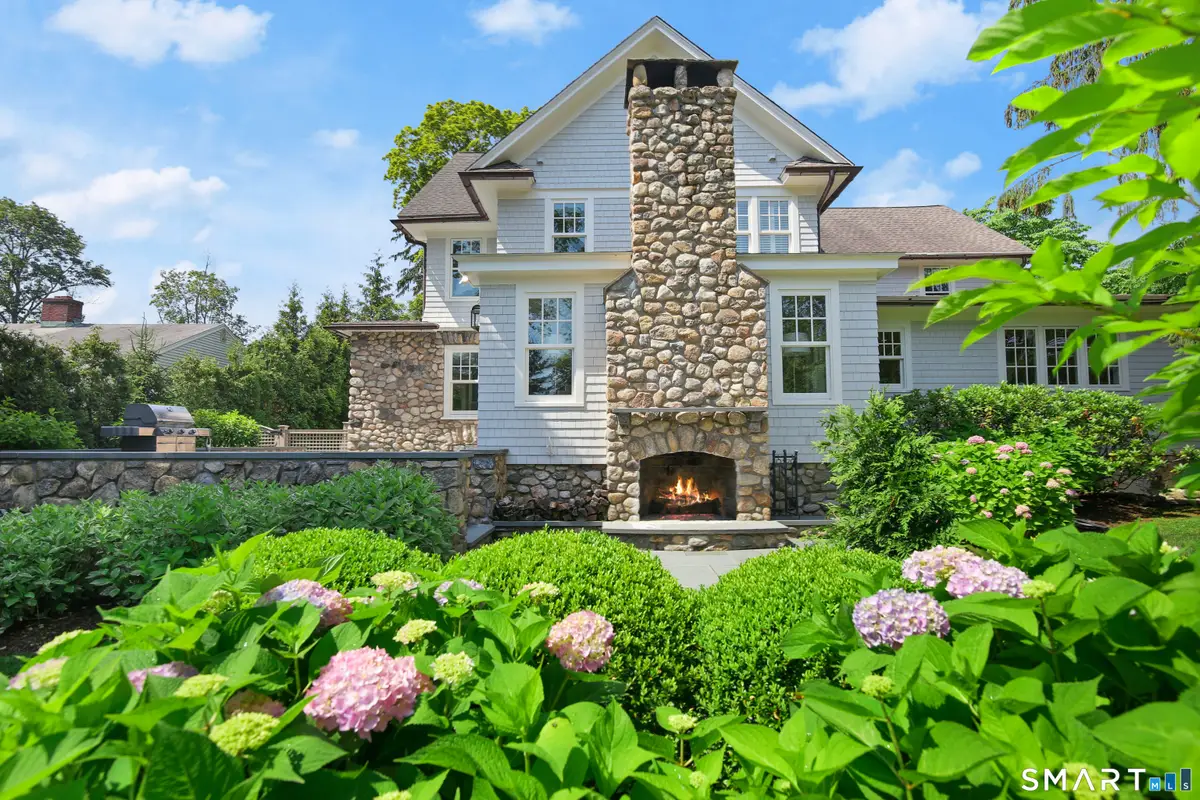 322 Main Street, New Canaan, CT 06840 - #1