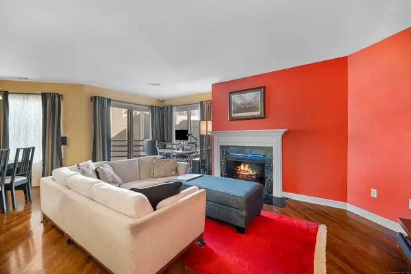 117 Harbour Close #117, New Haven, CT 06519
