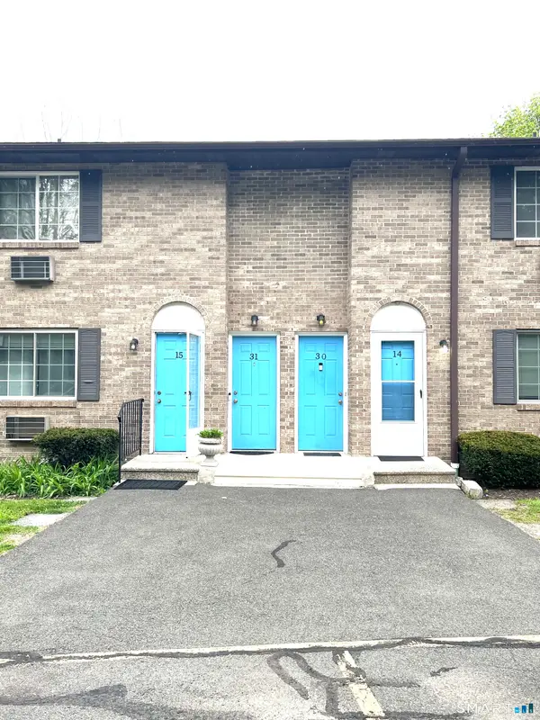 35 Mountain Village Road #30, Waterbury, CT 06706