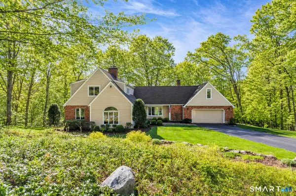 37 Hidden Brook Drive, Brookfield, CT 06804