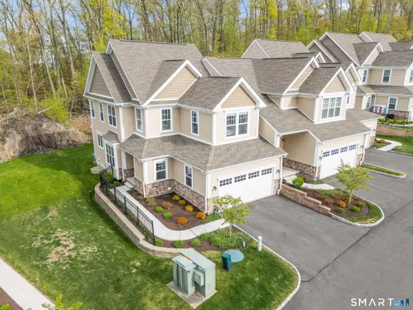 16 Hunting Ridge Lane, Bethel, CT 06801