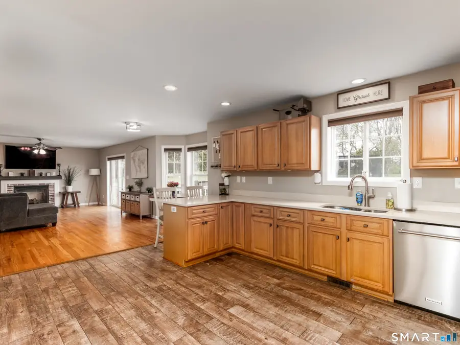 27 Maggie Court, Plymouth, CT 06786 - #3