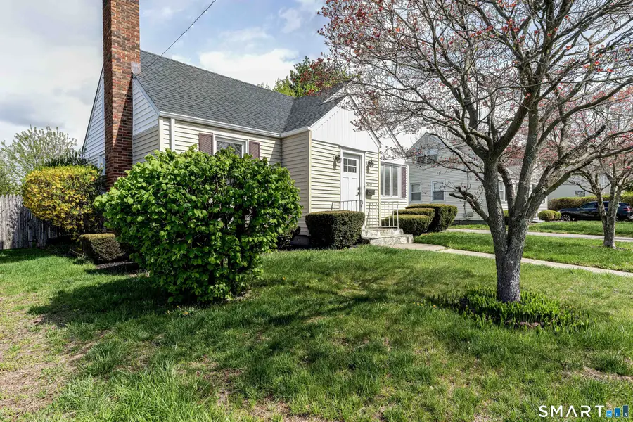 520 Goldenrod Avenue, Bridgeport, CT 06606 - #2