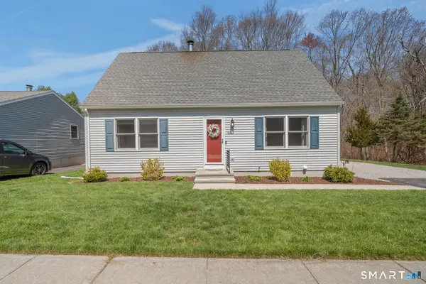 60 Deerfield Ridge Drive, Groton, CT 06355
