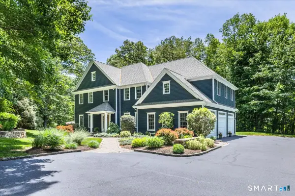 7 Pinnacle Drive, Newtown, CT 06470
