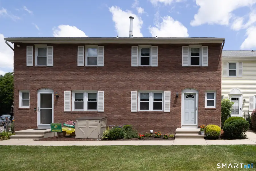 24 East Gate Lane #24, Hamden, CT 06514 - #2