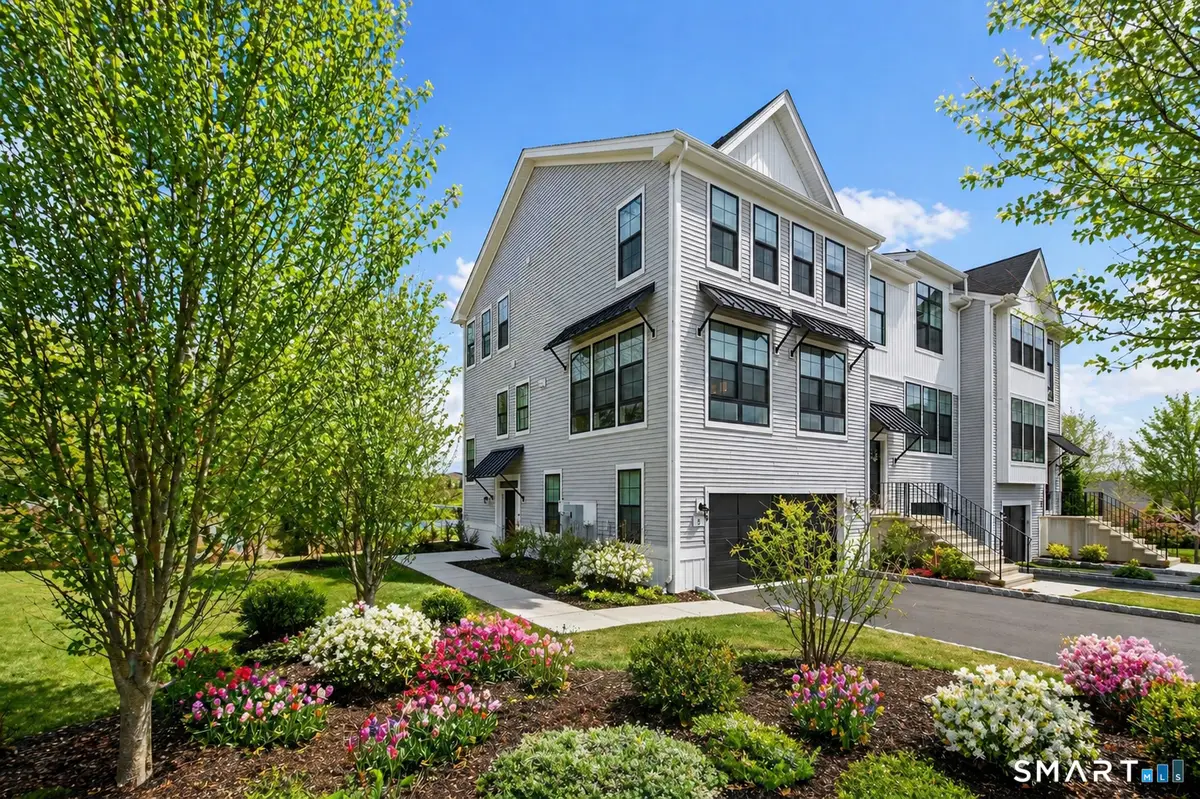 5 Brentwood Circle, Danbury, CT 06810 - #1
