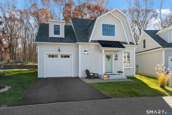 10 Ivy Hill #10, Waterford, CT 06385