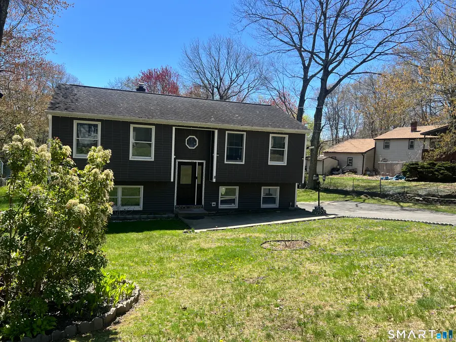 8 Rocco Drive, Wolcott, CT 06716 - #2