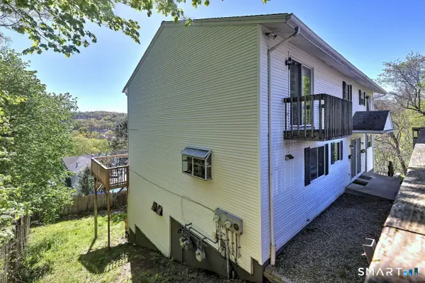 4 Oak Street, Derby, CT 06418