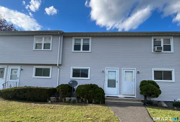 1081 New Haven Road #6C, Naugatuck, CT 06770