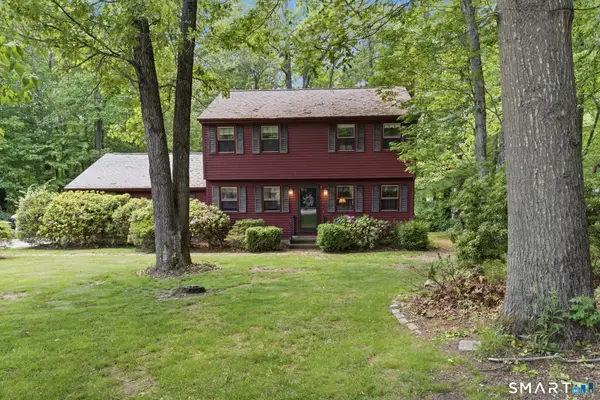 8 Cypress Way, East Lyme, CT 06357