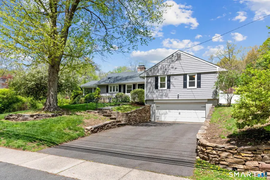 646 Fern Street, West Hartford, CT 06107 - #3