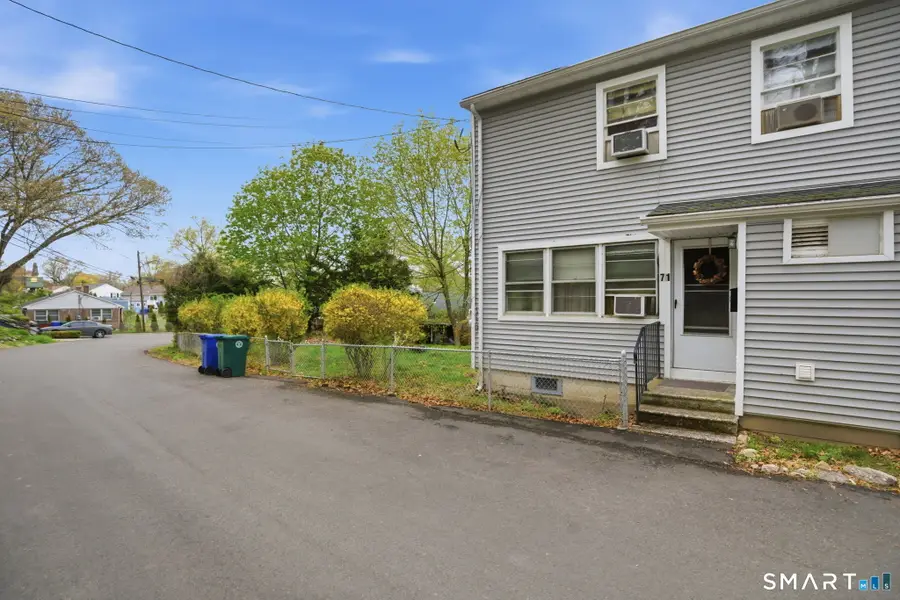 71 Cupheag Crescent, Stratford, CT 06614 - #2