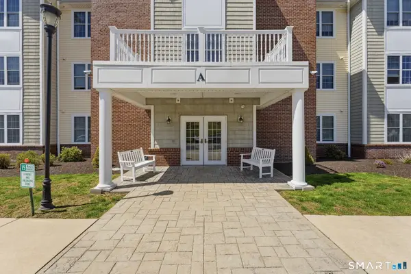 2590 Gold Star Highway #208, Groton, CT 06355