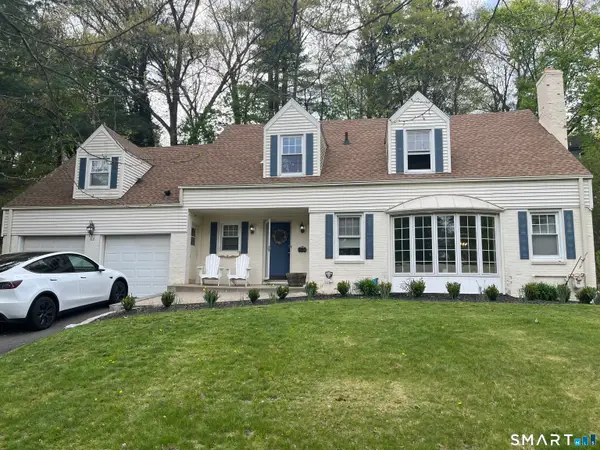 62 Edgewood Way, New Haven, CT 06515