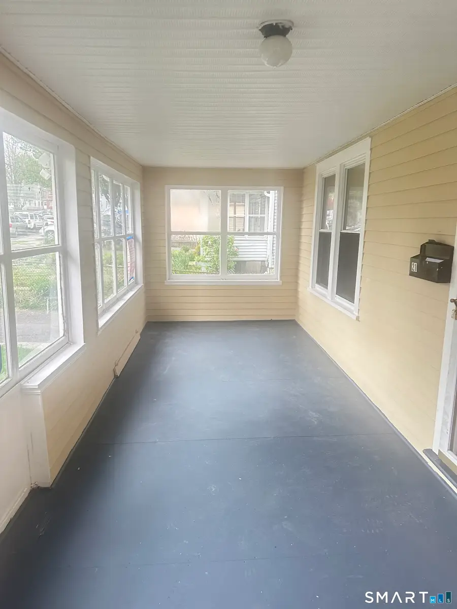 21-23 Sharon Street, Hartford, CT 06112 - #2