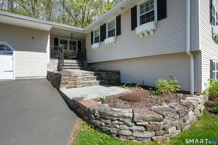116 Carriage Drive, Avon, CT 06001 - #2
