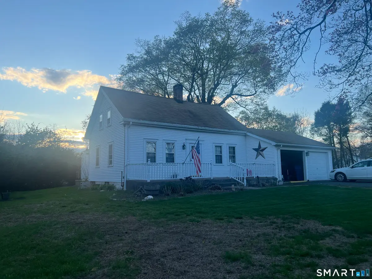 527 Lake Street, Manchester, CT 06042 - #1