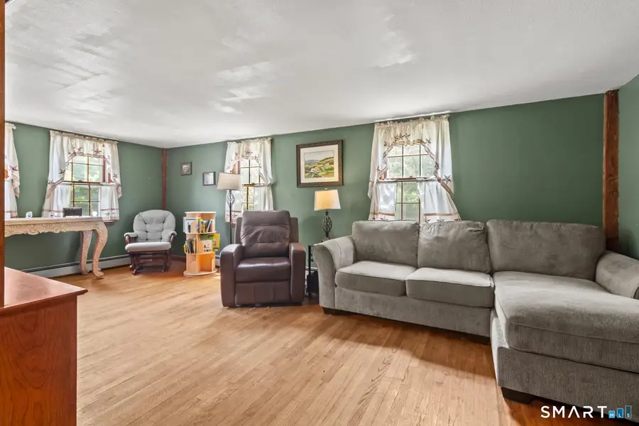 527 Lake Street, Manchester, CT 06042 - #3