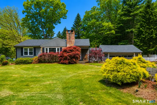 13 Jackson Street, Avon, CT 06001