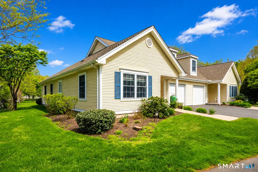 9 Henley Way #9, West Hartford, CT 06117 - #2