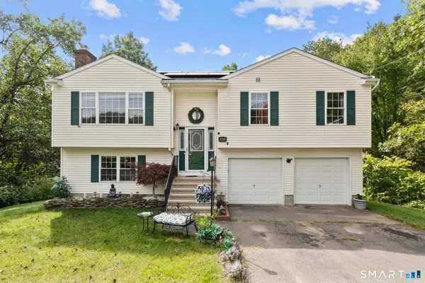 81 Hidden Pond Road, Waterbury, CT 06704