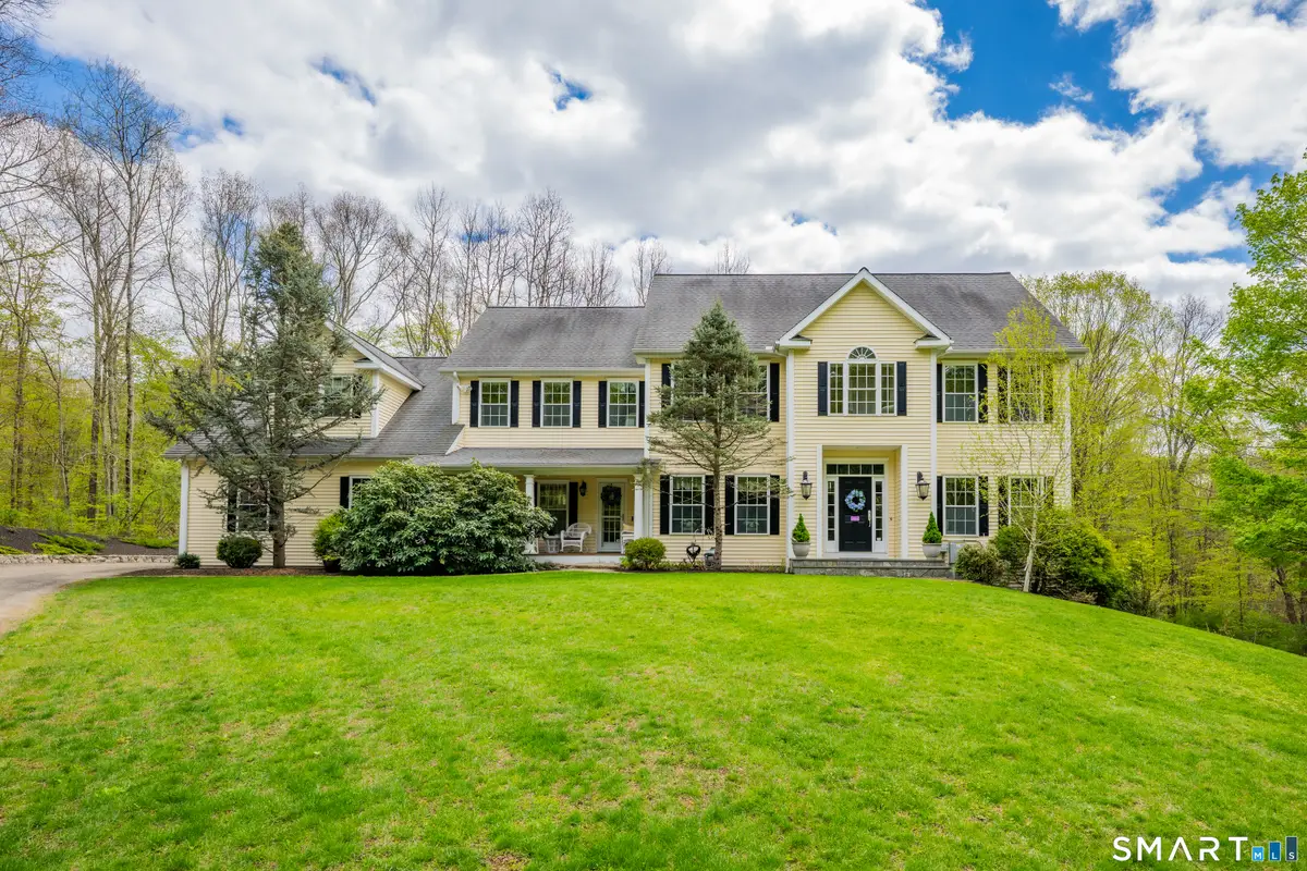 8 Curtiss Meadows, Woodbury, CT 06798 - #1