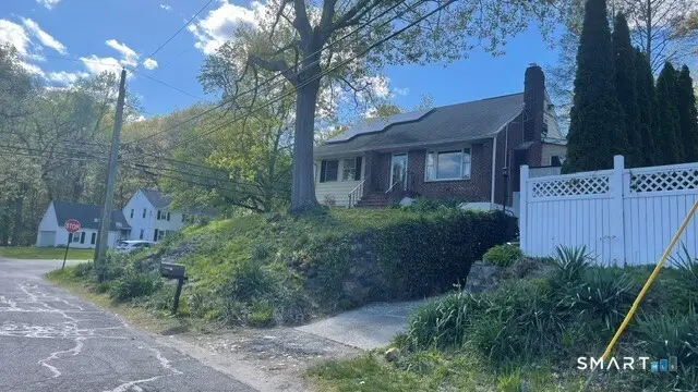 310 Douglas Street, Bridgeport, CT 06606 - #3