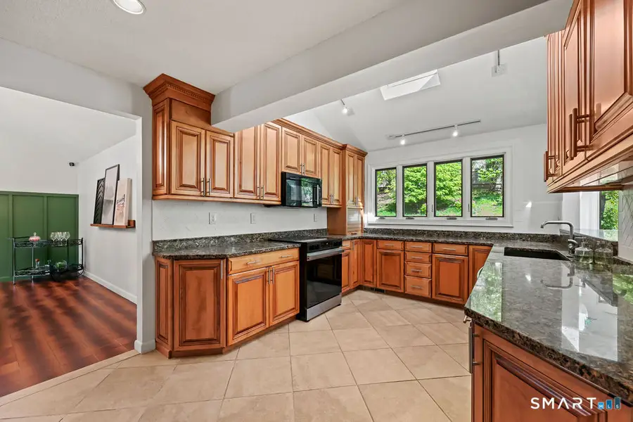 110 Stanley Drive, Glastonbury, CT 06033 - #3