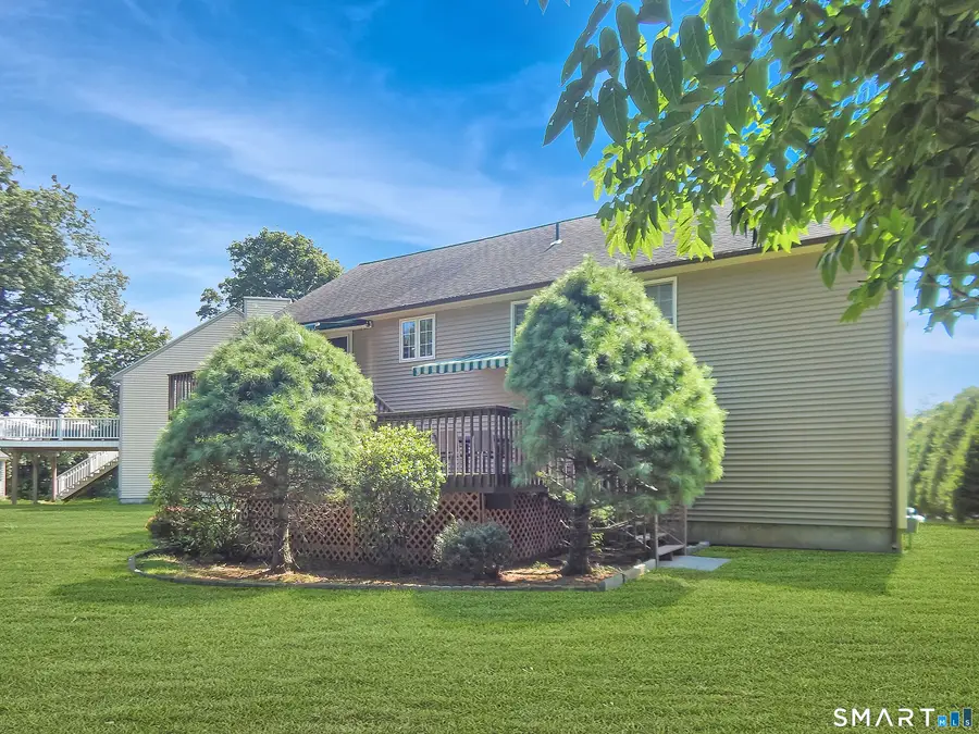 8 Hattie Lane, Milford, CT 06461 - #3