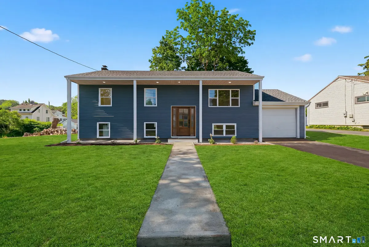 17 Fifth Avenue, Waterford, CT 06385 - #1