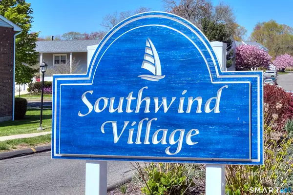 113 Carriage Path South #113, Milford, CT 06460