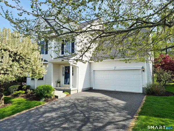 111 Logging Trail Road #111, Danbury, CT 06811