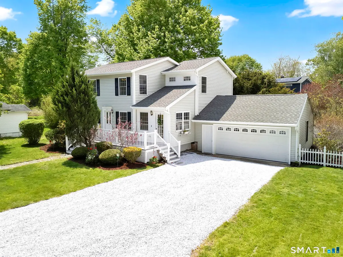 5 Central Avenue, Niantic, CT 06357 - #1