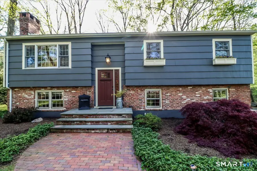 28 Fieldcrest Drive, Ridgefield, CT 06877 - #2