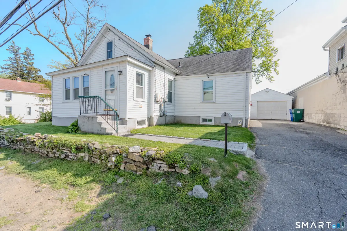 25 Mckinley Avenue, Stratford, CT 06615 - #1