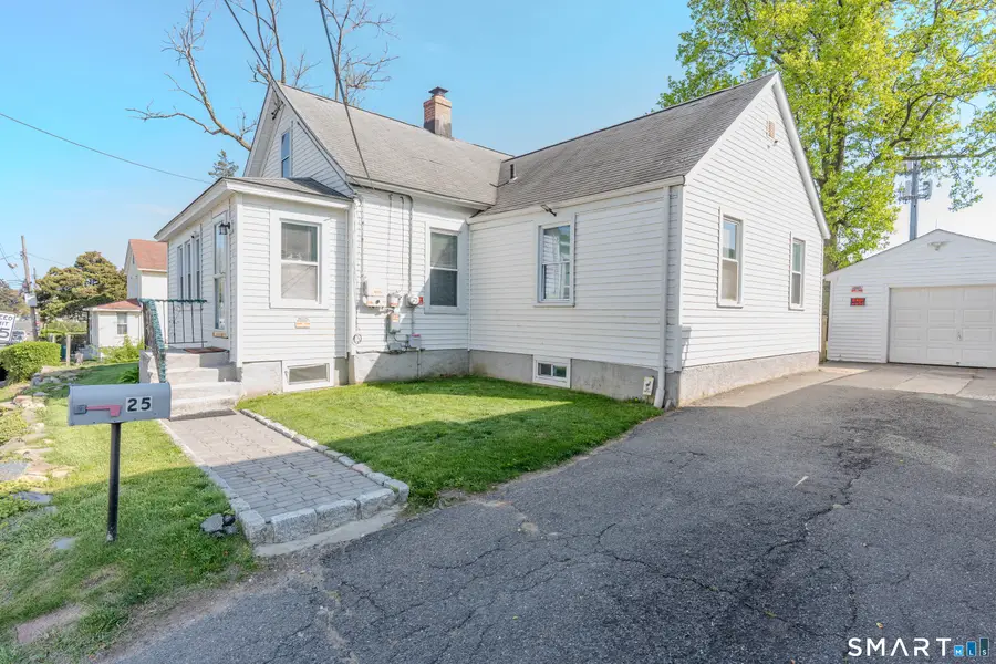 25 Mckinley Avenue, Stratford, CT 06615 - #3