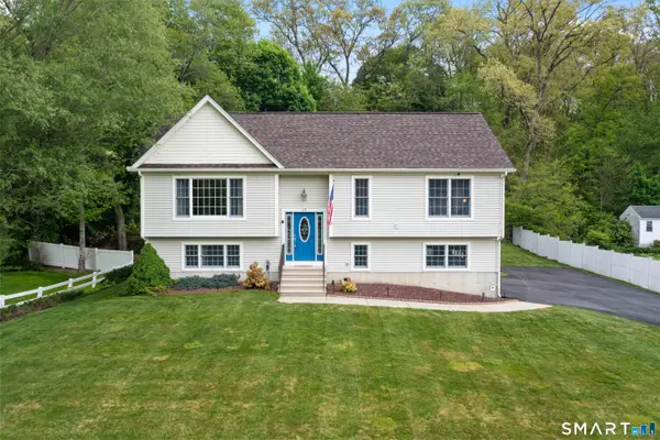 29 Carey Lane, Norwich, CT 06360