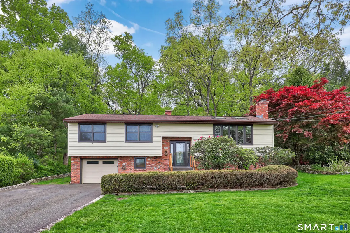 123 Evelyn Drive, Naugatuck, CT 06770 - #1