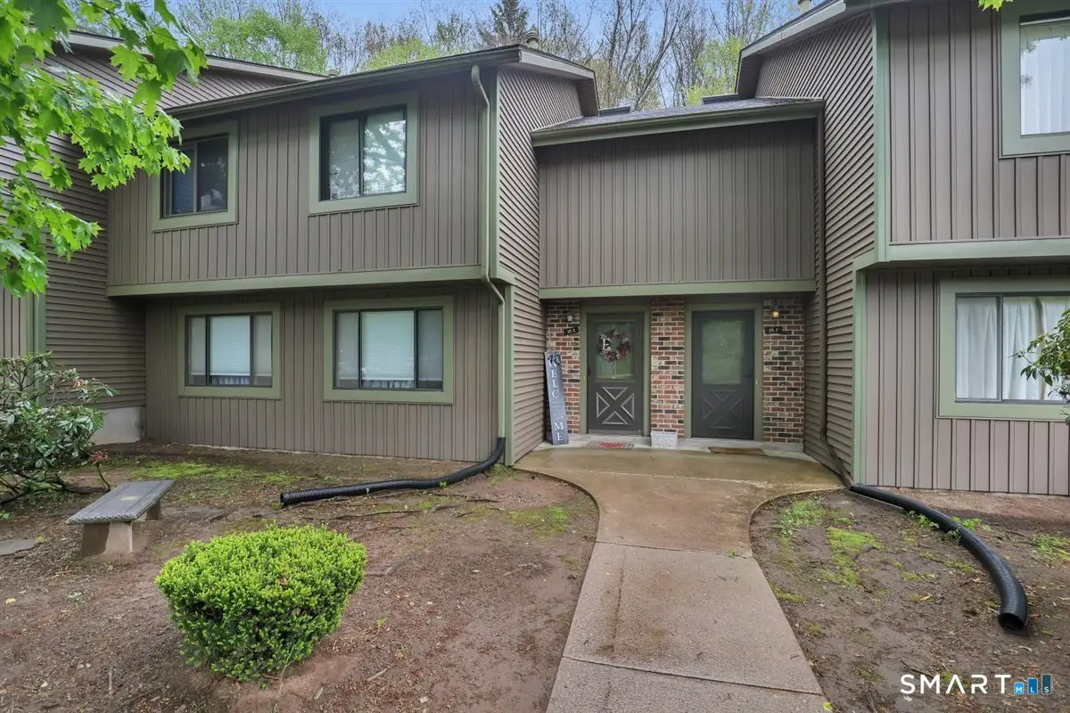 25 Cliffside Drive #E, Manchester, CT 06042 - #1