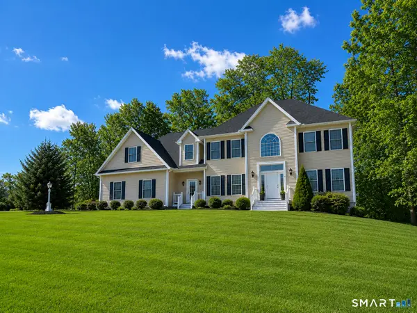 4 Ortense Drive, Wallingford, CT 06492