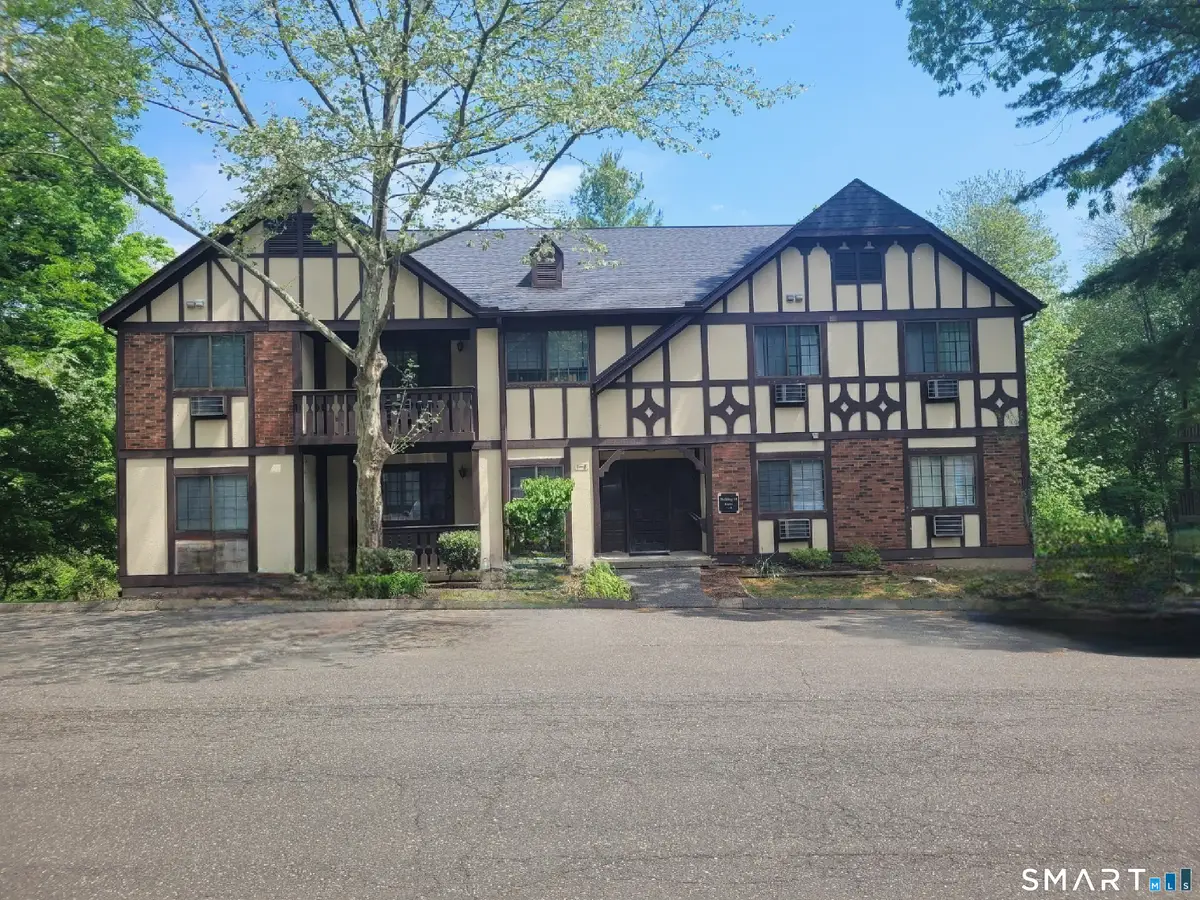5 Essex Court, Brookfield, CT 06804 - #1