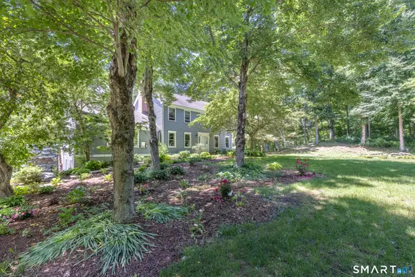 17 Sweet Meadow Road, Newtown, CT 06470